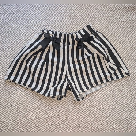 Flapdoodles Black and White Striped Shorts - Picture 1 of 6